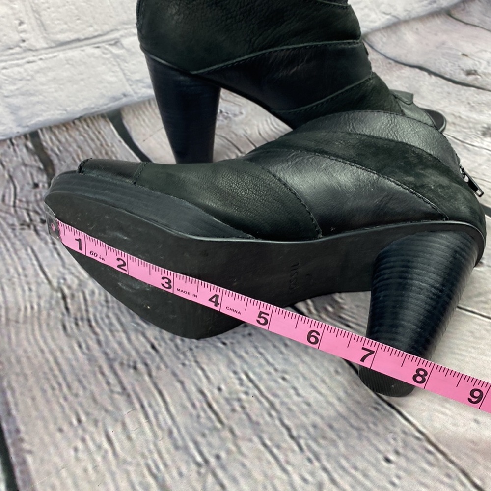FOSSIL Black Leather & Suede Back Zip Up High Heels - Picture 9 of 17